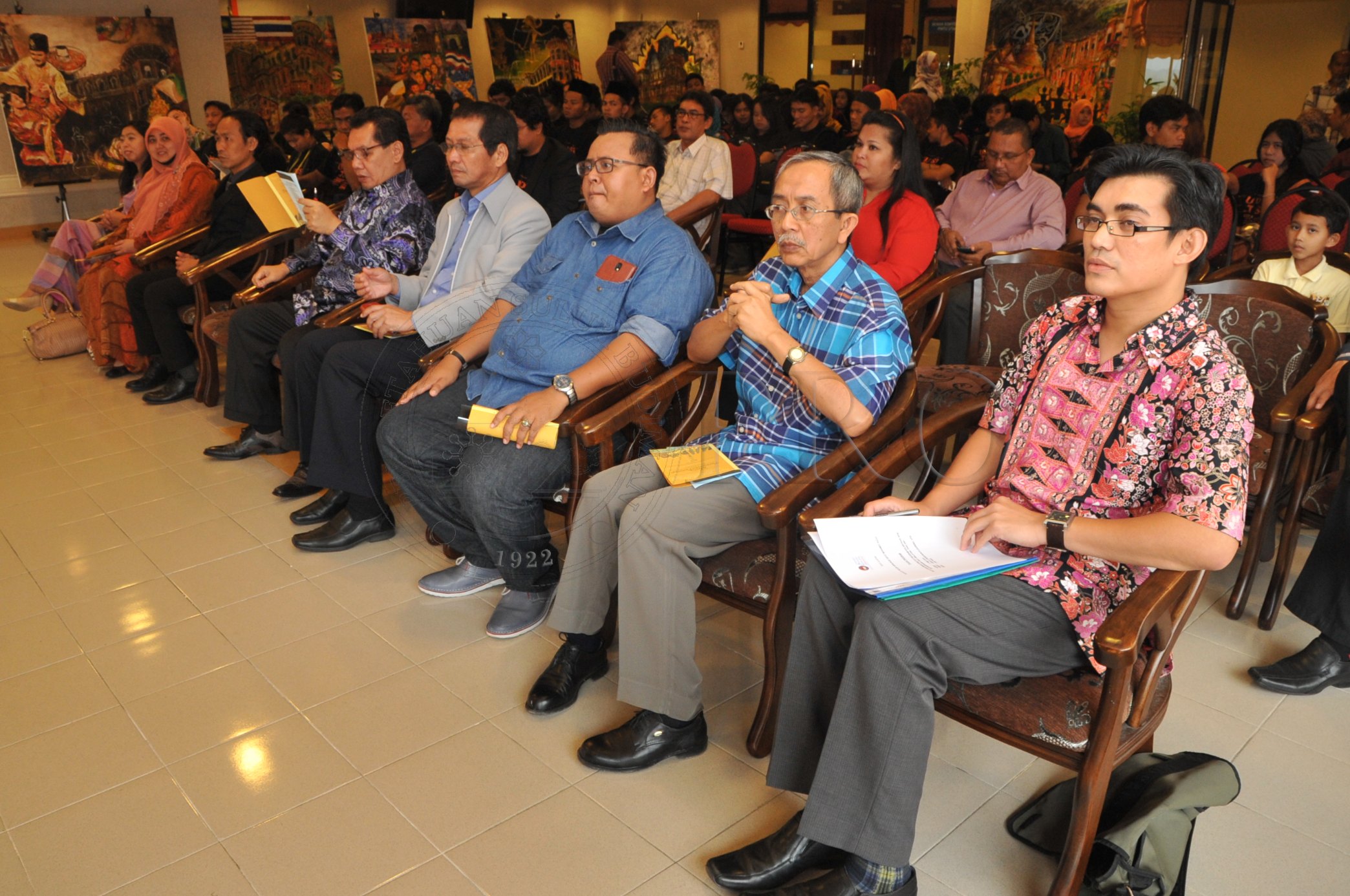 PRO 14 45 THAKSIN PRO 5696